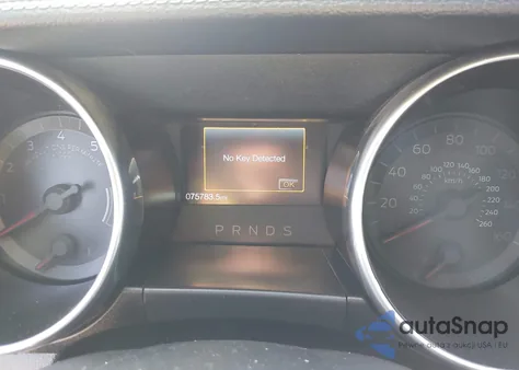 2019 Ford Mustang Ecoboost z USA, uszkodzony, nr VIN 1FA6P8TH3K5201974